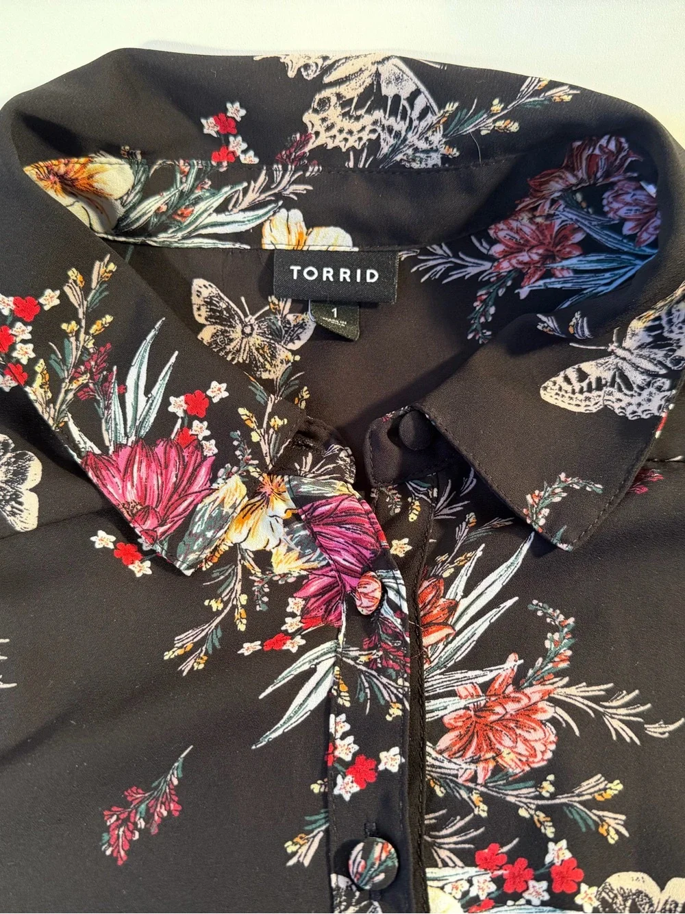 Torrid Women’s 1 14-16 Floral Butterfly Button Down Chiffon Tunic Blouse Shirt - Picture 3 of 11